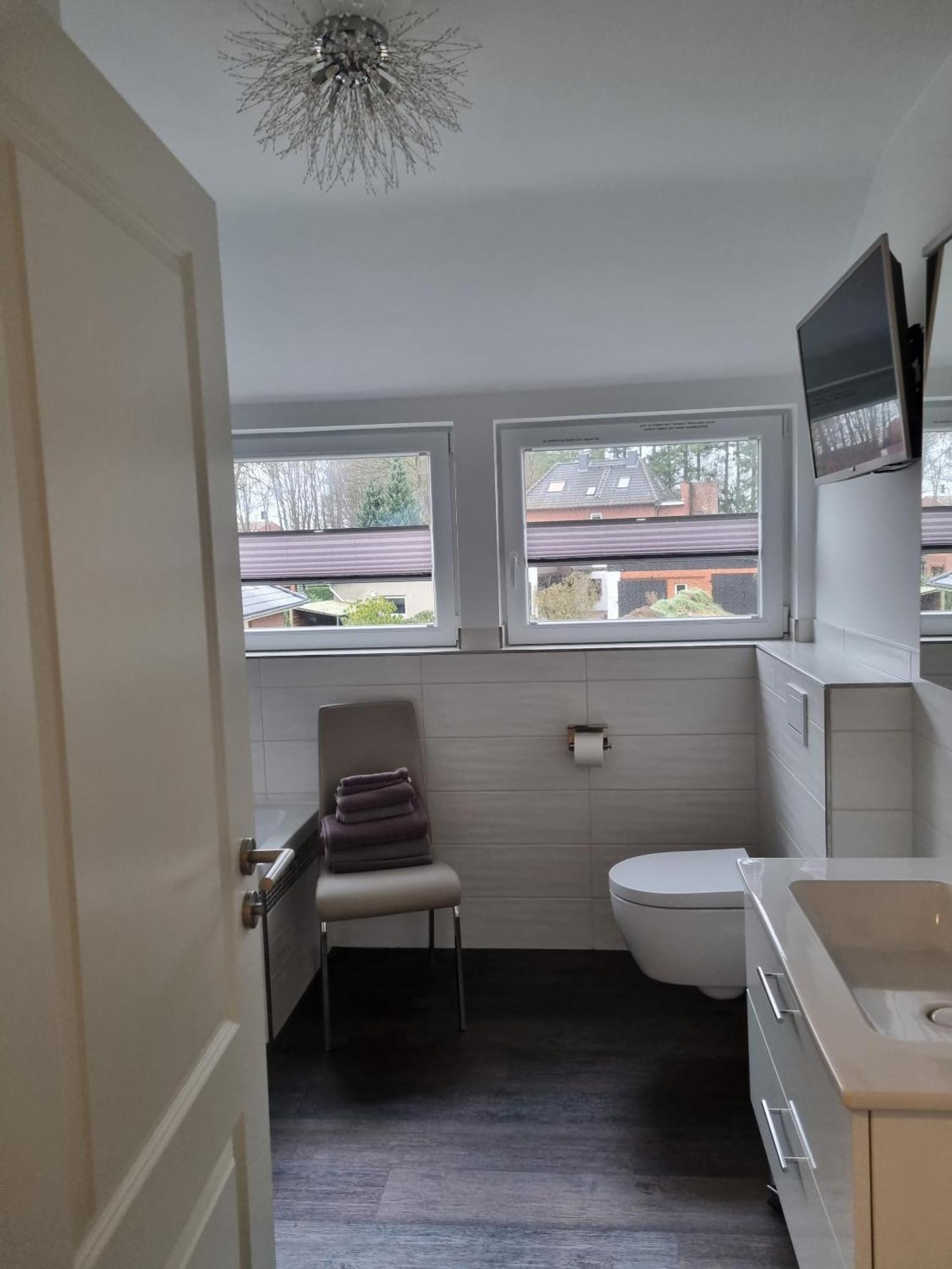 Likehome Suite Buchholz in der Nordheide Ruang foto